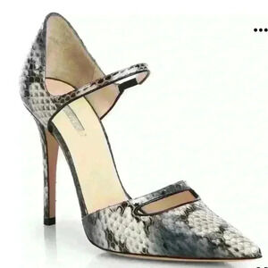 Giorgio Armani Snakeskin Pointed Toe heels size 37 Perfect for Jeans or 💃🏻